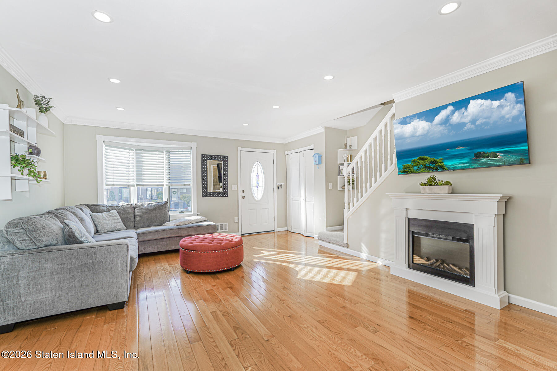 51 Cypress Loop Staten Island, NY 10309 - Photo 7 of 39 (7) LIVING ROOM OTHER ANGLE