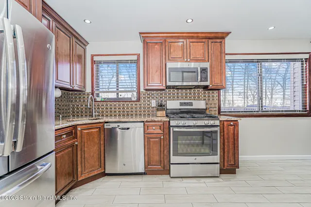 $689,900 | 51 Cypress Loop | Rossville