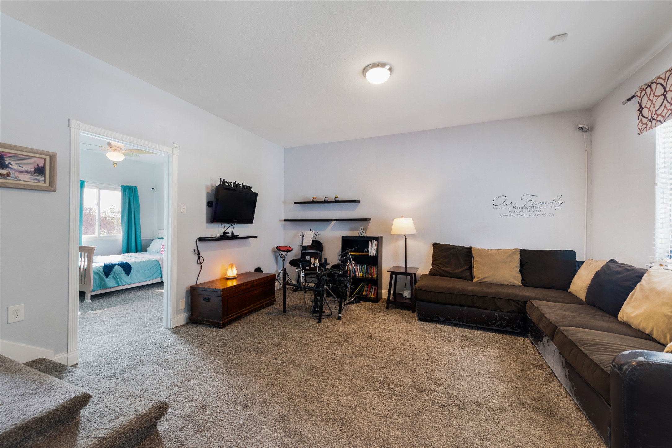 261 Tobin Drive Buda, TX 78610 - Photo 17 of 40