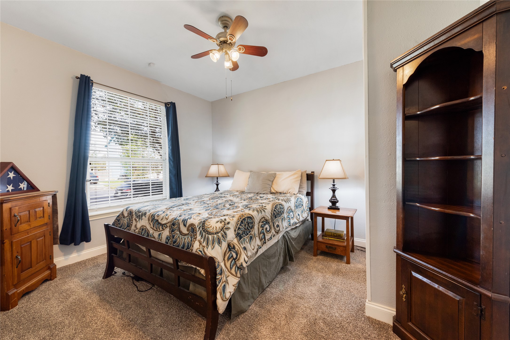 261 Tobin Drive Buda, TX 78610 - Photo 4 of 40