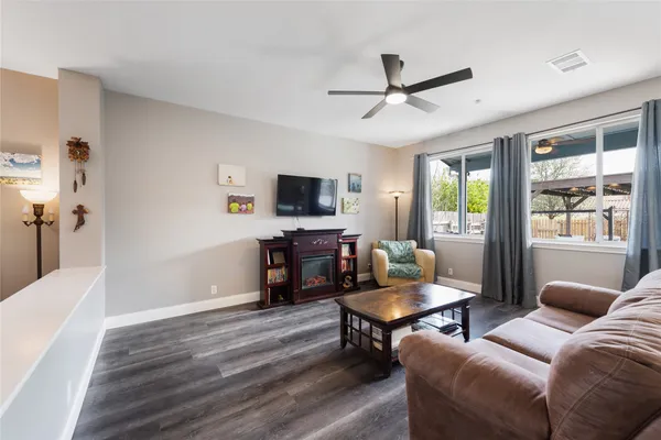 $439,000 | 261 Tobin Drive, Buda, TX 78610