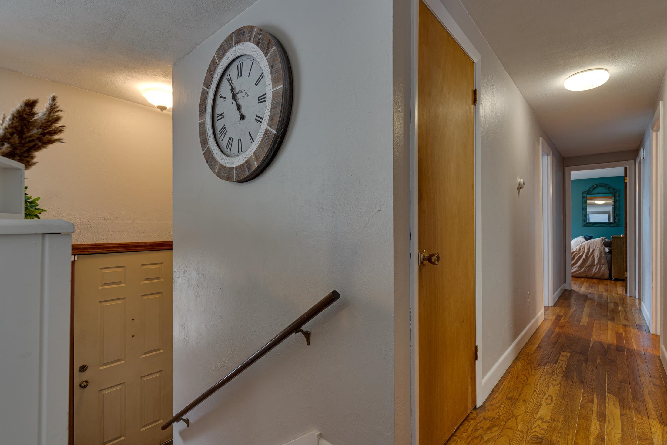 176 Washington Street Rochester, NH 03839 - Photo 3 of 38