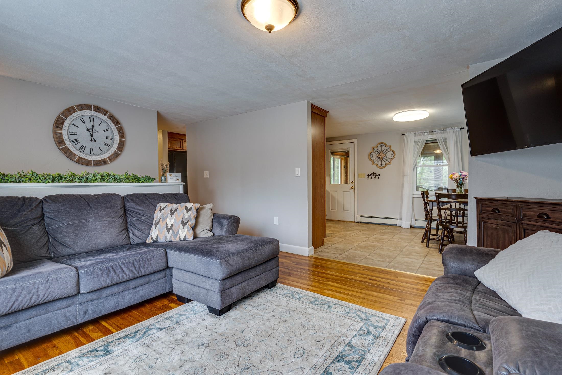 176 Washington Street Rochester, NH 03839 - Photo 6 of 38