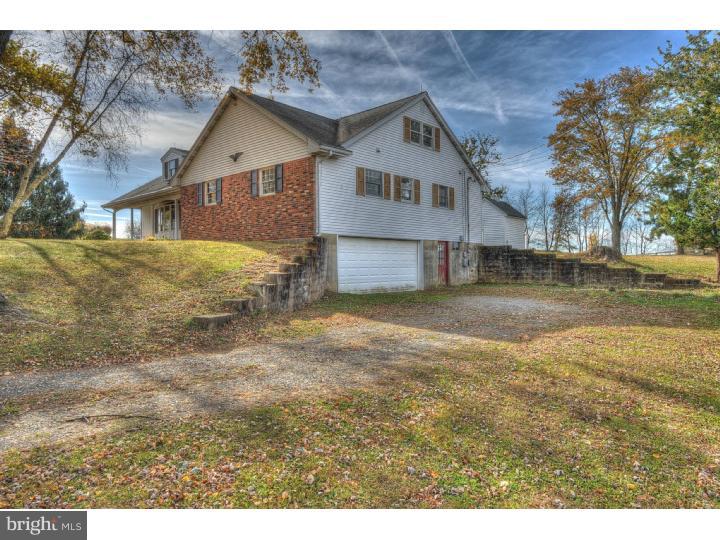 142 Meirs Road Cream Ridge, NJ 08514 - Photo 3 of 25 Exterior Side