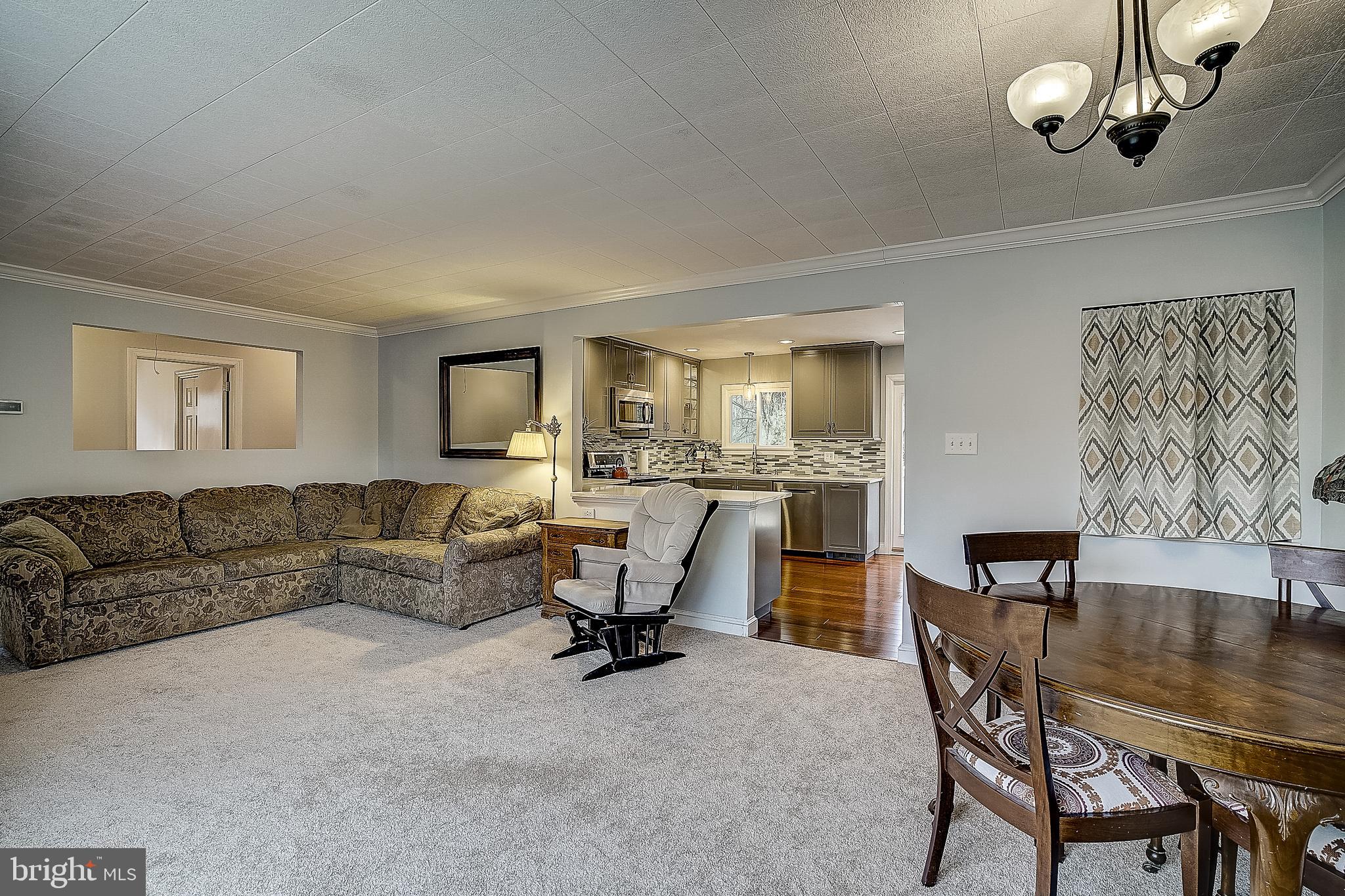 568 Ongs Hat Road Southampton, NJ 08088 - Photo 6 of 28 Gallery Image 6