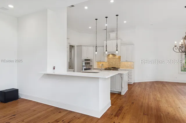 $1,595,000 | 8 Drayton Hall, Bluffton, SC 29910