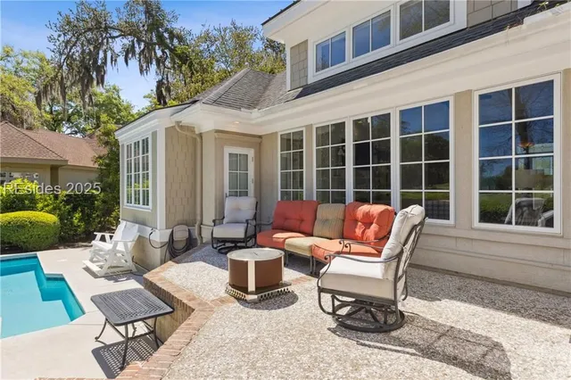 $1,595,000 | 8 Drayton Hall, Bluffton, SC 29910