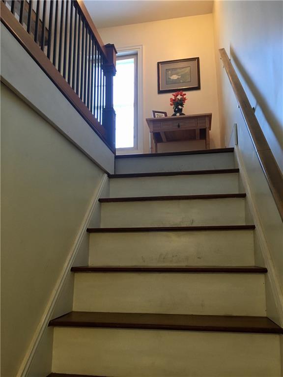 28 Burkett Road Union, ME 04862 - Photo 13 of 26 Elegant woodworking details throughout!