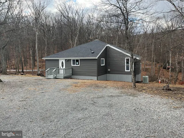 $362,995 | 23 Ottawa Trail, Hedgesville, WV 25427