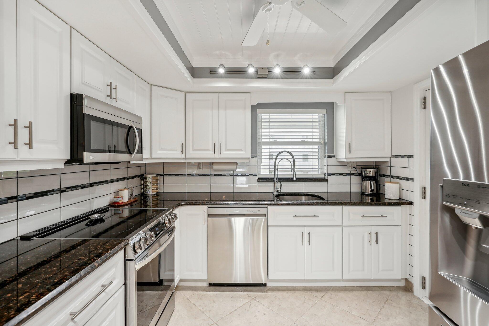 5540 North Ocean Boulevard, Unit 212 Ocean Ridge, FL 33435 - Photo 11 of 41 N Ocean Blvd 212-019