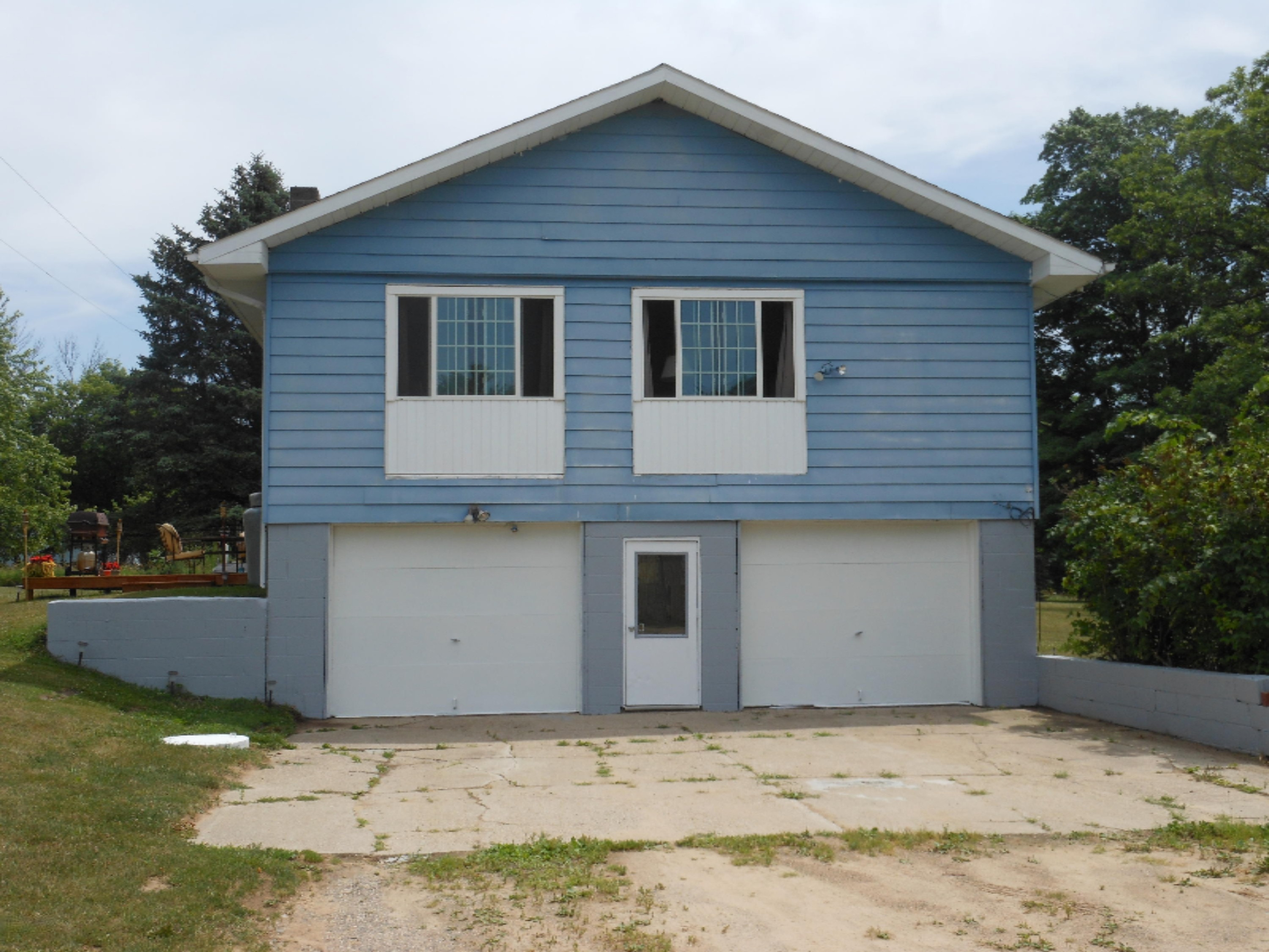 4464 West Colby Road Sidney, MI 48885 - Photo 2 of 29 003