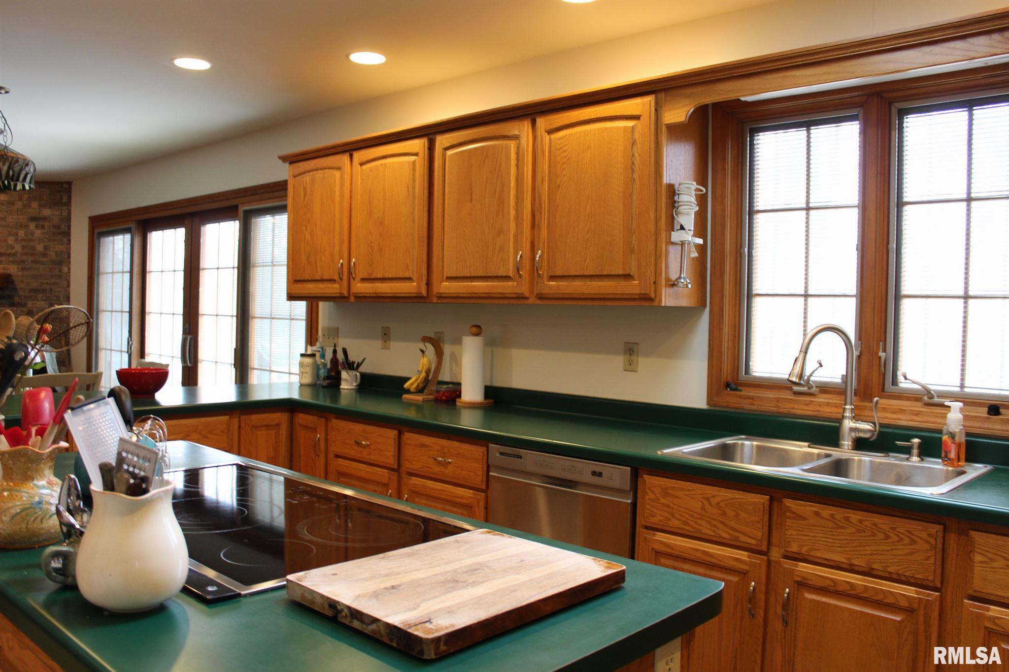 482 North Dogwood Ridge Road Carbondale, IL 62902 - Photo 5 of 32 Gallery Image 5