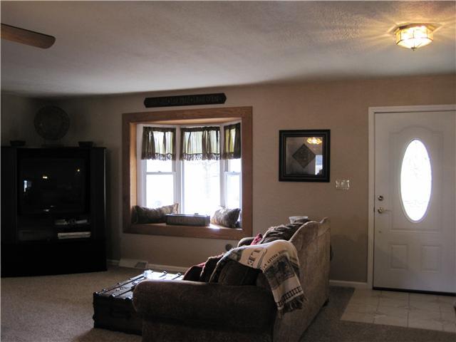 4323 South Section Line Road Delaware, OH 43015 - Photo 9 of 24 Gallery Image 9