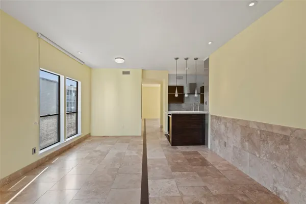 $1,300 | 4001 East NASA Parkway, Unit 213, El Lago, TX 77586