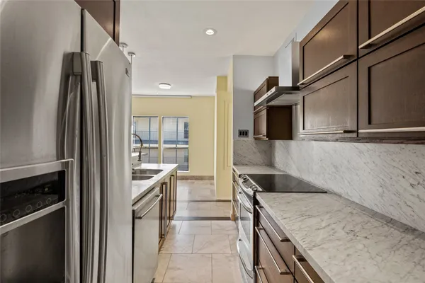 $1,300 | 4001 East NASA Parkway, Unit 213, El Lago, TX 77586