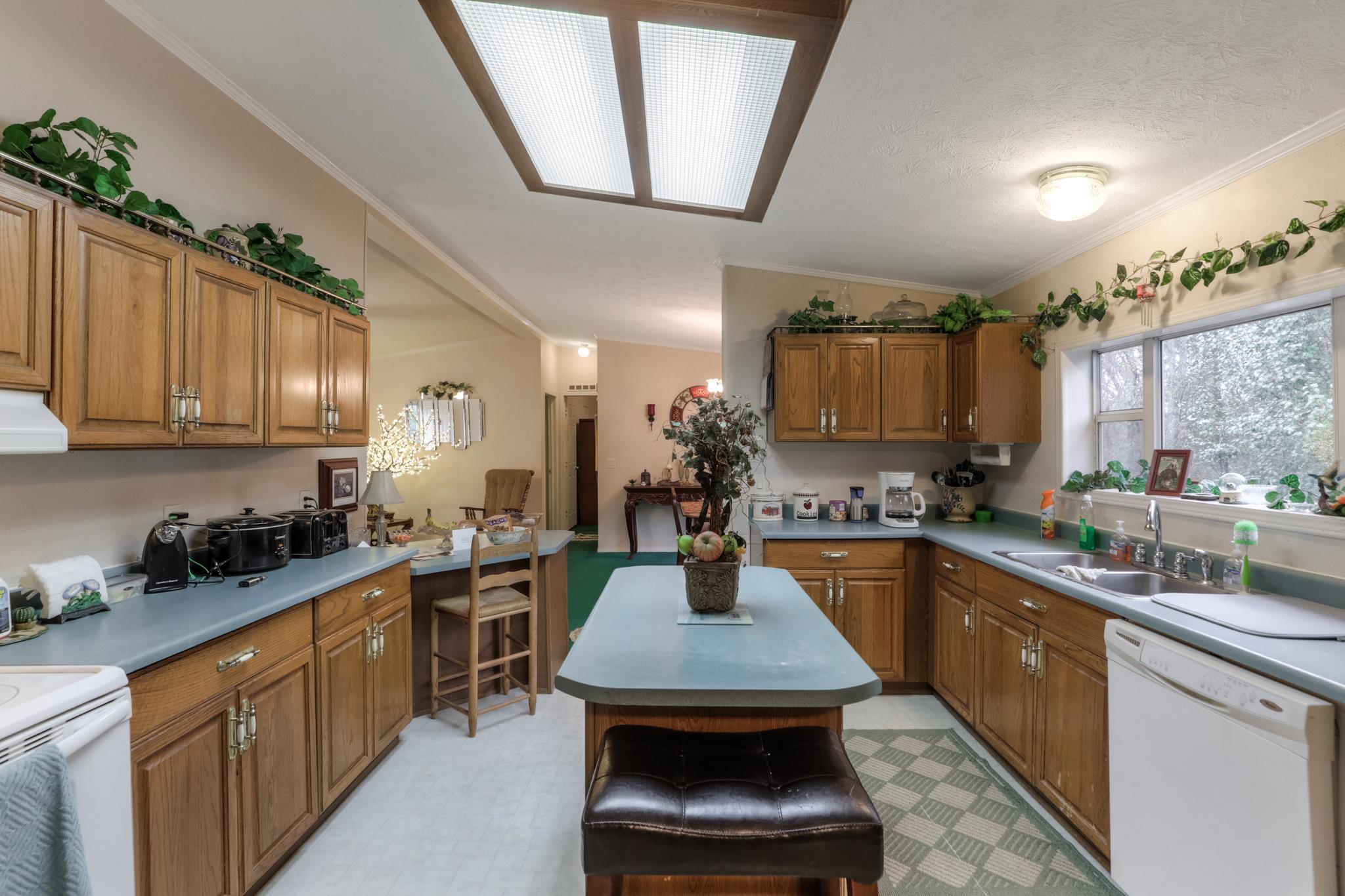 2981 Simmons Bluff Road Lebanon, TN 37090 - Photo 15 of 25 a kitchen with lots of counter space and appliances