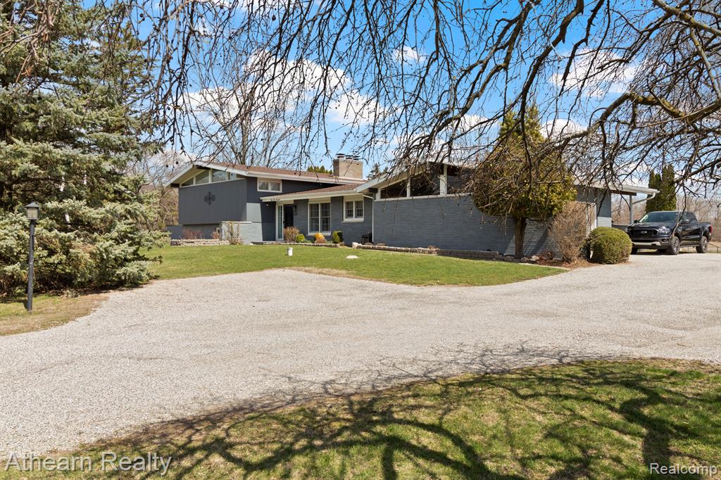 5200 North Luce Road Alma, MI 48801 - Photo 2 of 36 Gallery Image 2