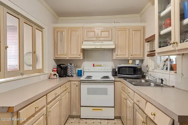 $210,000 | 210 North Washington Street, Abbeville, LA 70510