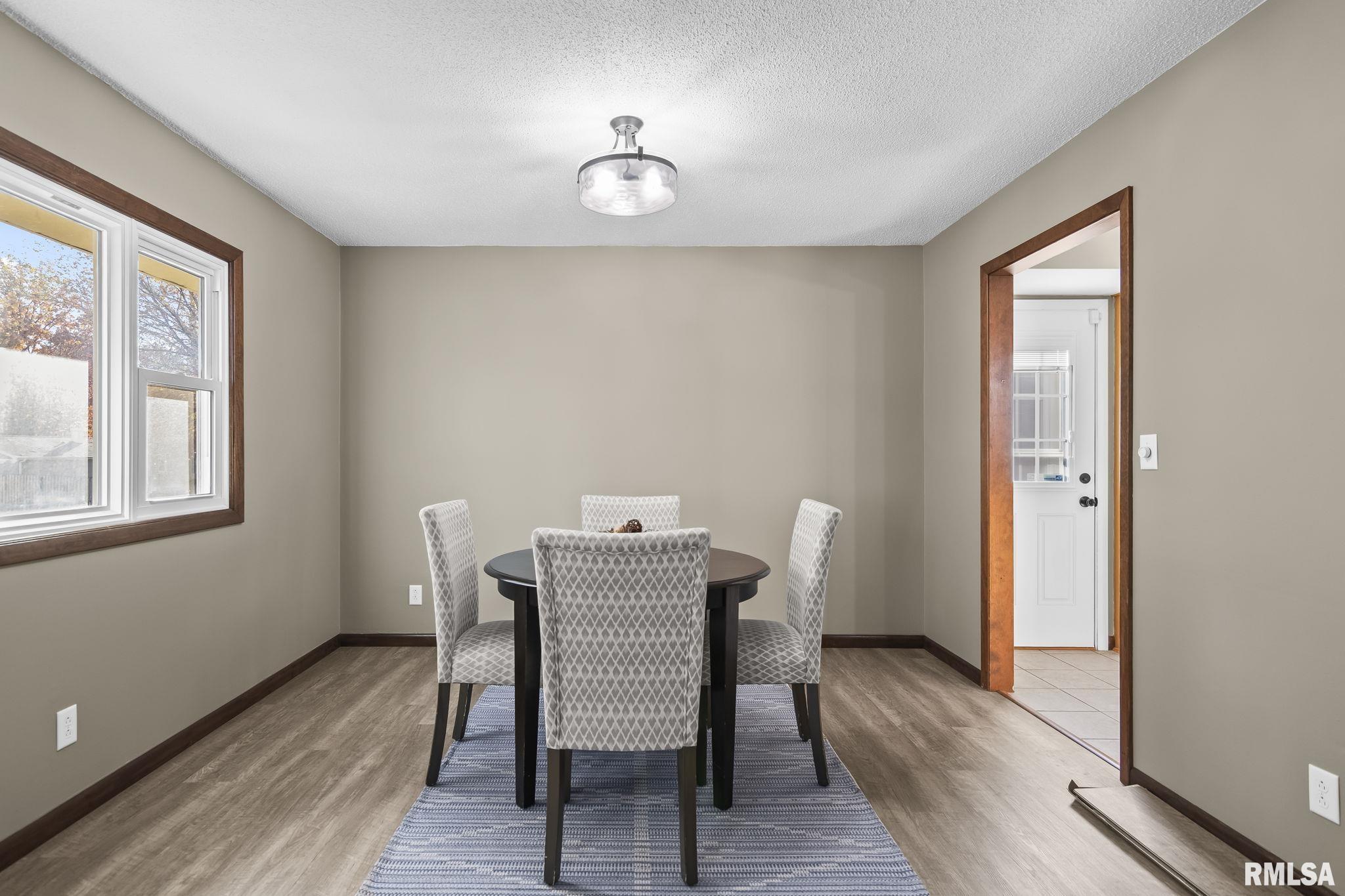 308 Oxford Road Springfield, IL 62704 - Photo 10 of 46