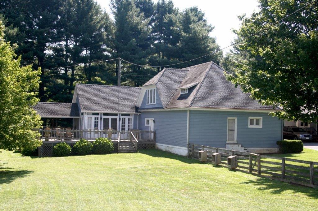 506 Cliffview Road Galax, VA 24333 - Photo 16 of 127 015