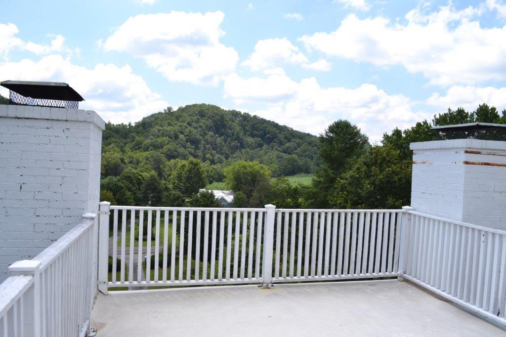 506 Cliffview Road Galax, VA 24333 - Photo 56 of 127 056