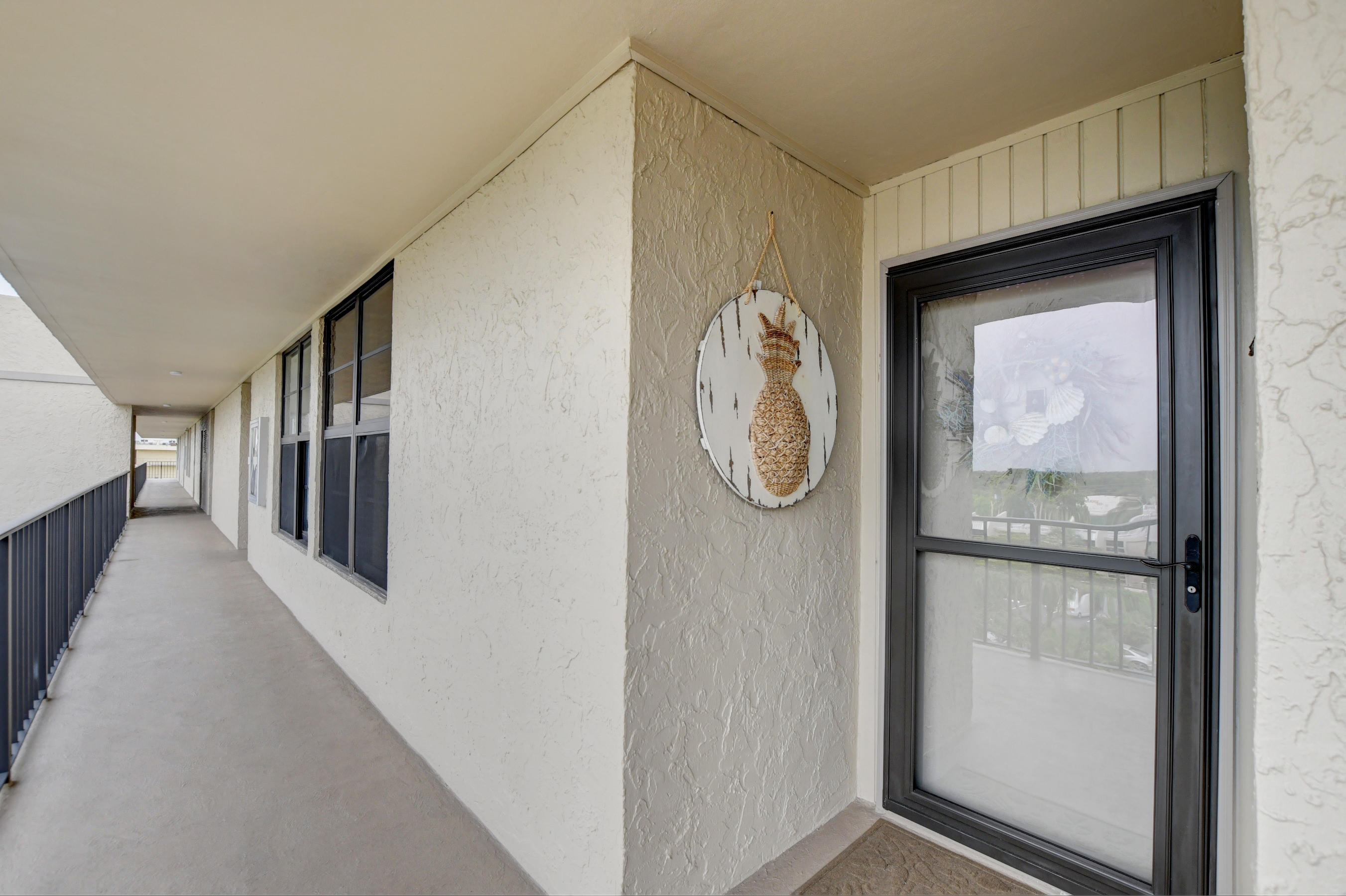 14 Royal Palm Way, Unit 6060 Boca Raton, FL 33432 - Photo 37 of 54 06_ebf_5652and4more