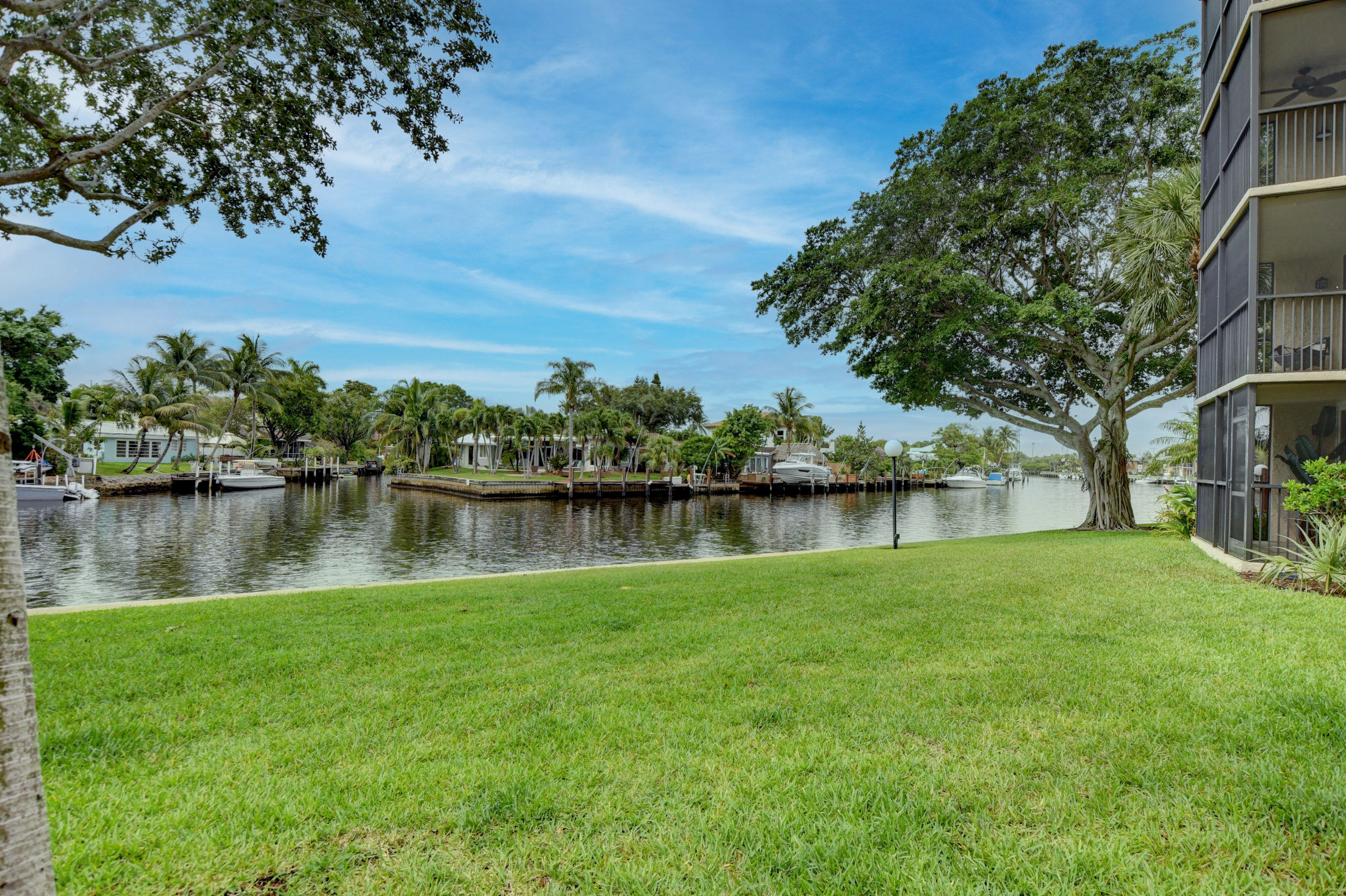 14 Royal Palm Way, Unit 6060 Boca Raton, FL 33432 - Photo 40 of 54 03_ebf_5637and4more