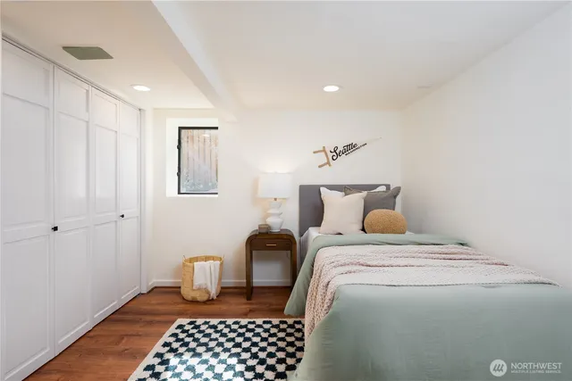 $1,100,000 | 18344 Wallingford Avenue North, Shoreline, WA 98133