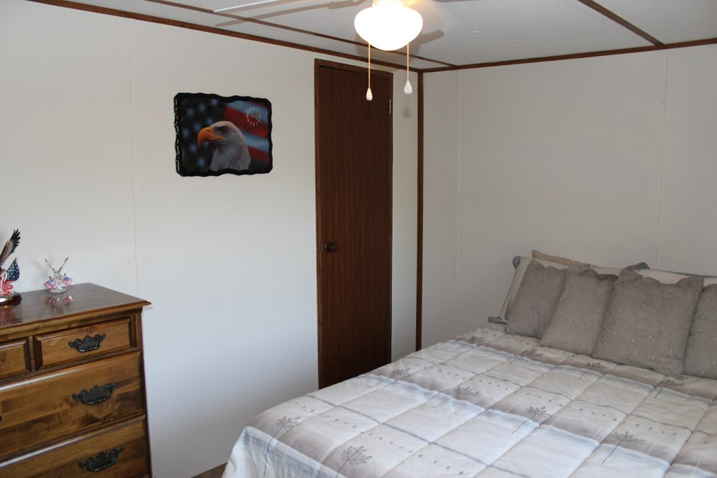 210 Mills Loop Road Mount Olive, NC 28365 - Photo 16 of 24 Gallery Image 16