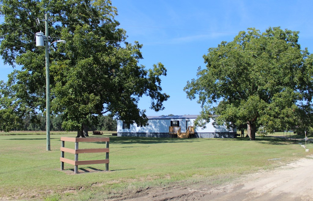 210 Mills Loop Road Mount Olive, NC 28365 - Photo 2 of 24 Gallery Image 2