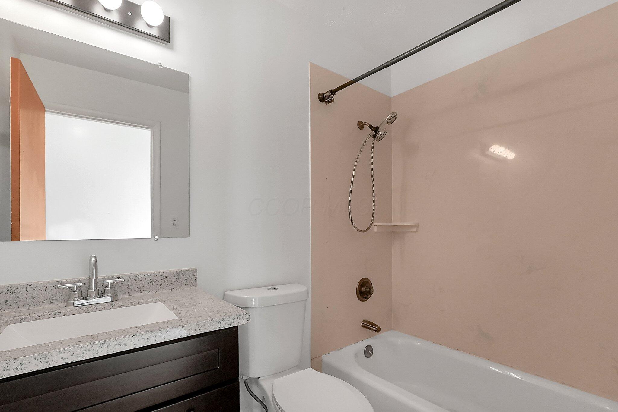 6076 Endicott Road Columbus, OH 43229 - Photo 14 of 27 14-web-or-mls-6076-endicott-rd
