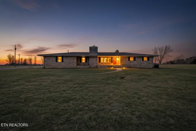 $489,900 | 1128 Allardt Highway, Jamestown, TN 38556