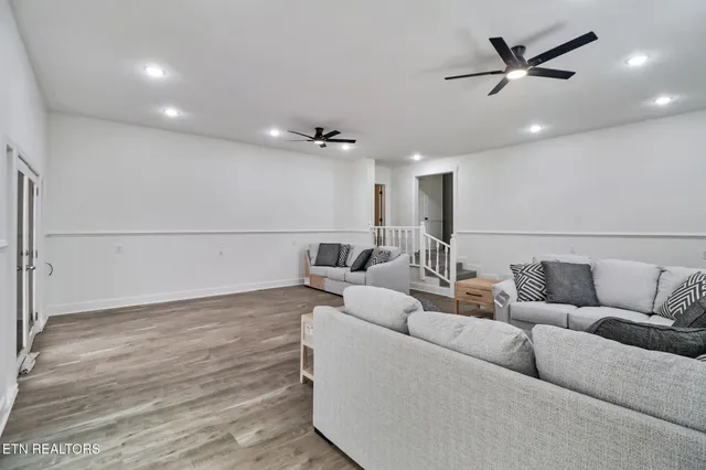 $489,900 | 1128 Allardt Highway, Jamestown, TN 38556