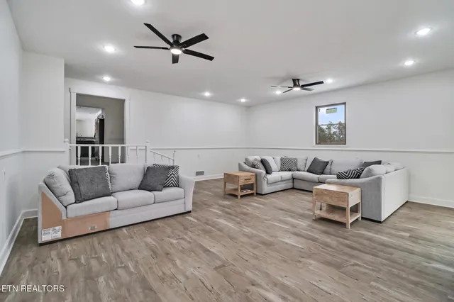 $489,900 | 1128 Allardt Highway, Jamestown, TN 38556