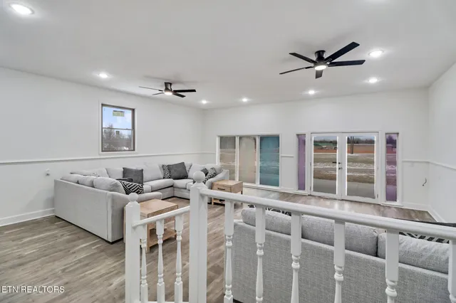 $489,900 | 1128 Allardt Highway, Jamestown, TN 38556