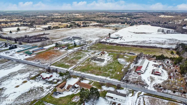 $489,900 | 1128 Allardt Highway, Jamestown, TN 38556