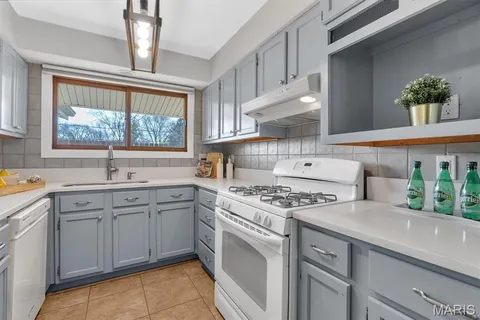 $398,000 | 1531 Heirloom Court, St. Louis, MO 63146