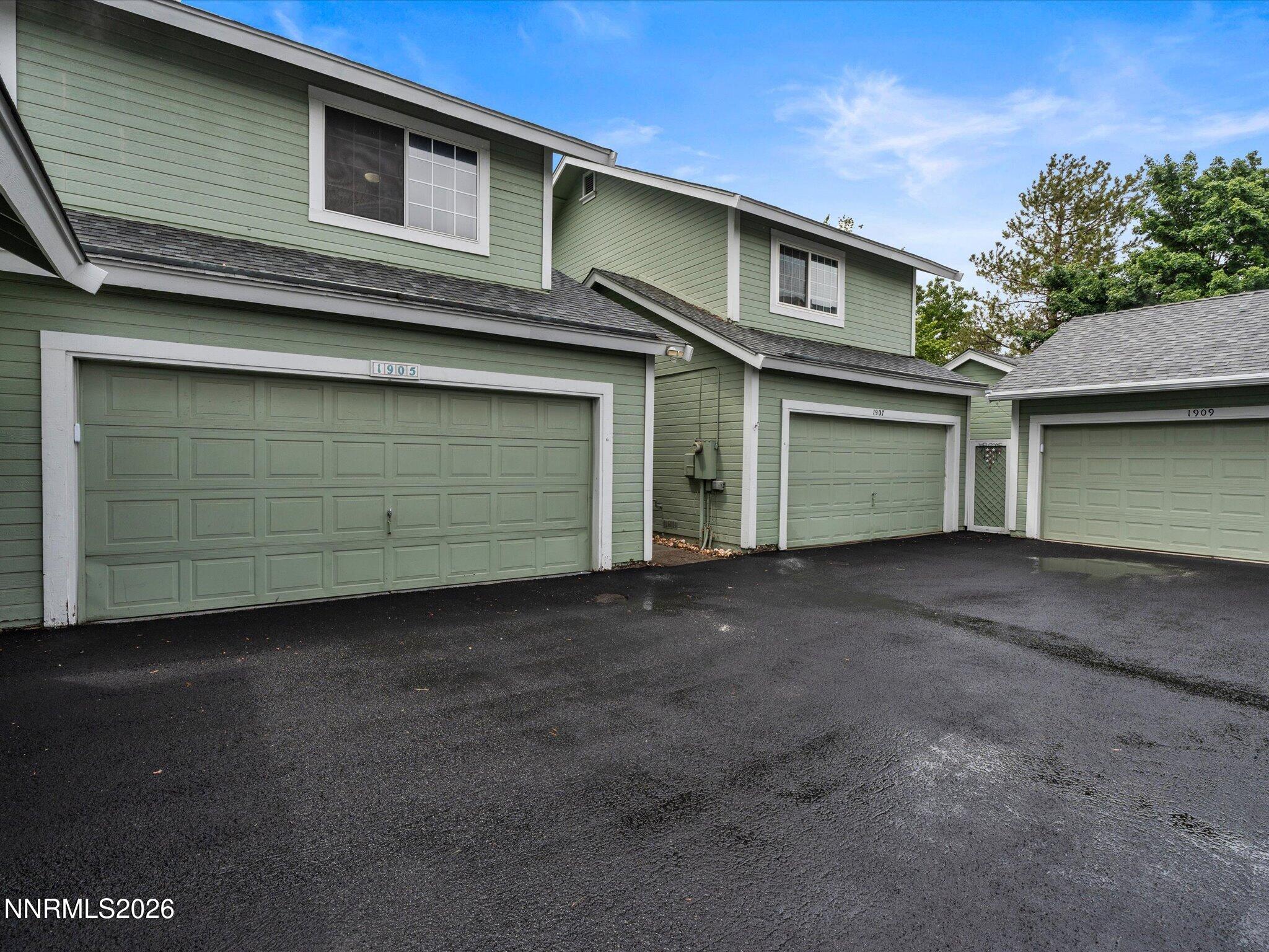 1905 East Minaret Circle Reno, NV 89523 - Photo 3 of 45 03-1905 E Minaret Cir-102