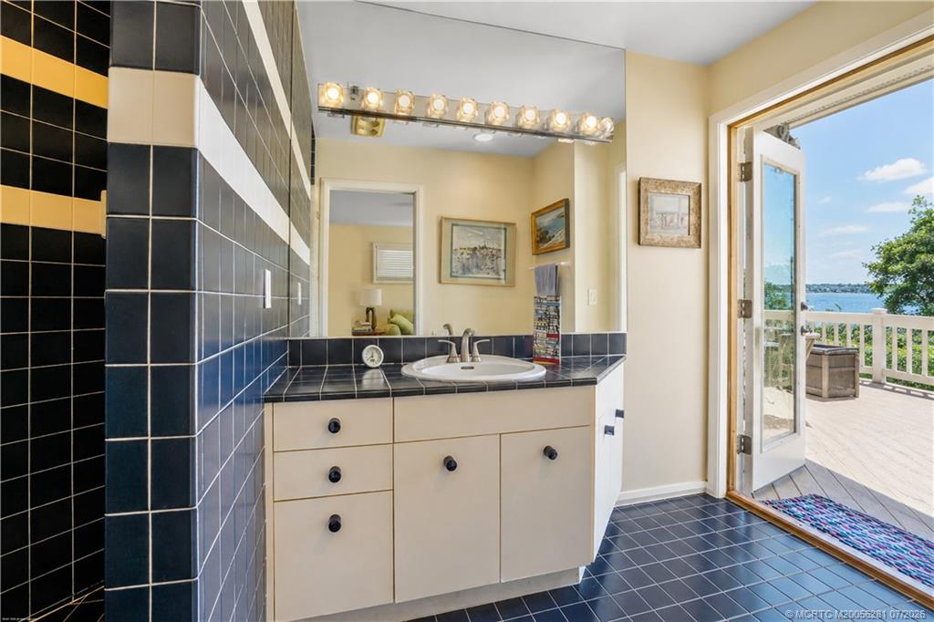 118 South Sewalls Point Road Stuart, FL 34996 - Photo 26 of 62