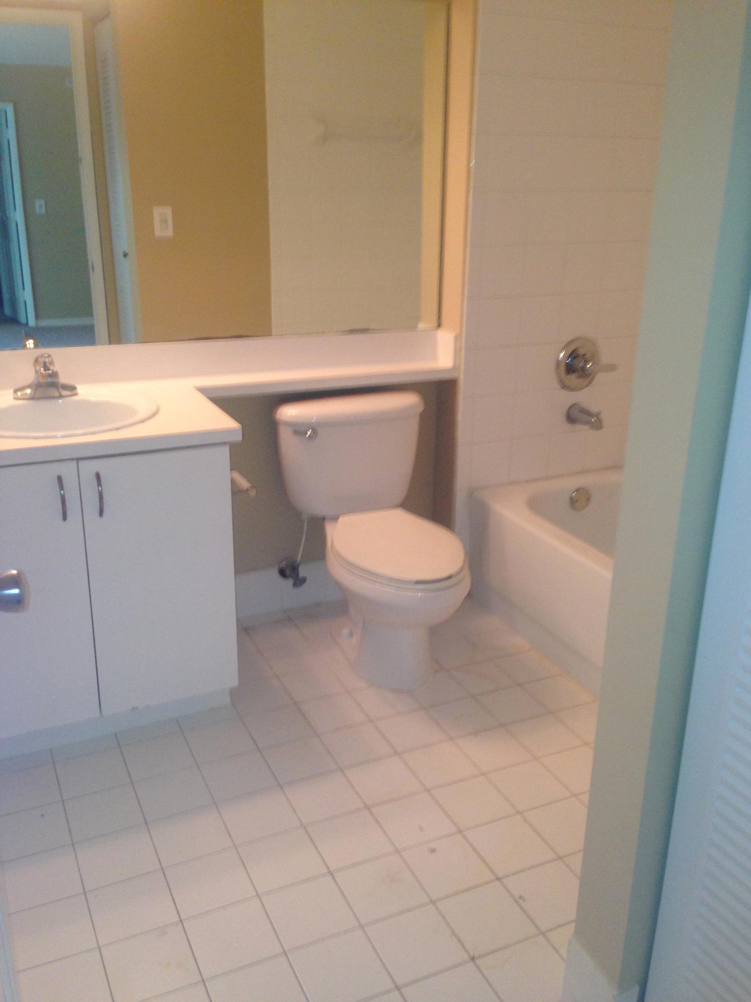 3854 Lyons Road, Unit 2085 Coconut Creek, FL 33073 - Photo 8 of 13 3854 Lyons Rd #208-bathrom1