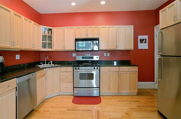 795 East 5th Street, Unit 2 Boston, MA 02127 - Photo 3 of 6
