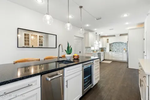 $2,995,000 | 890 Beach Avenue, Atlantic Beach, FL 32233