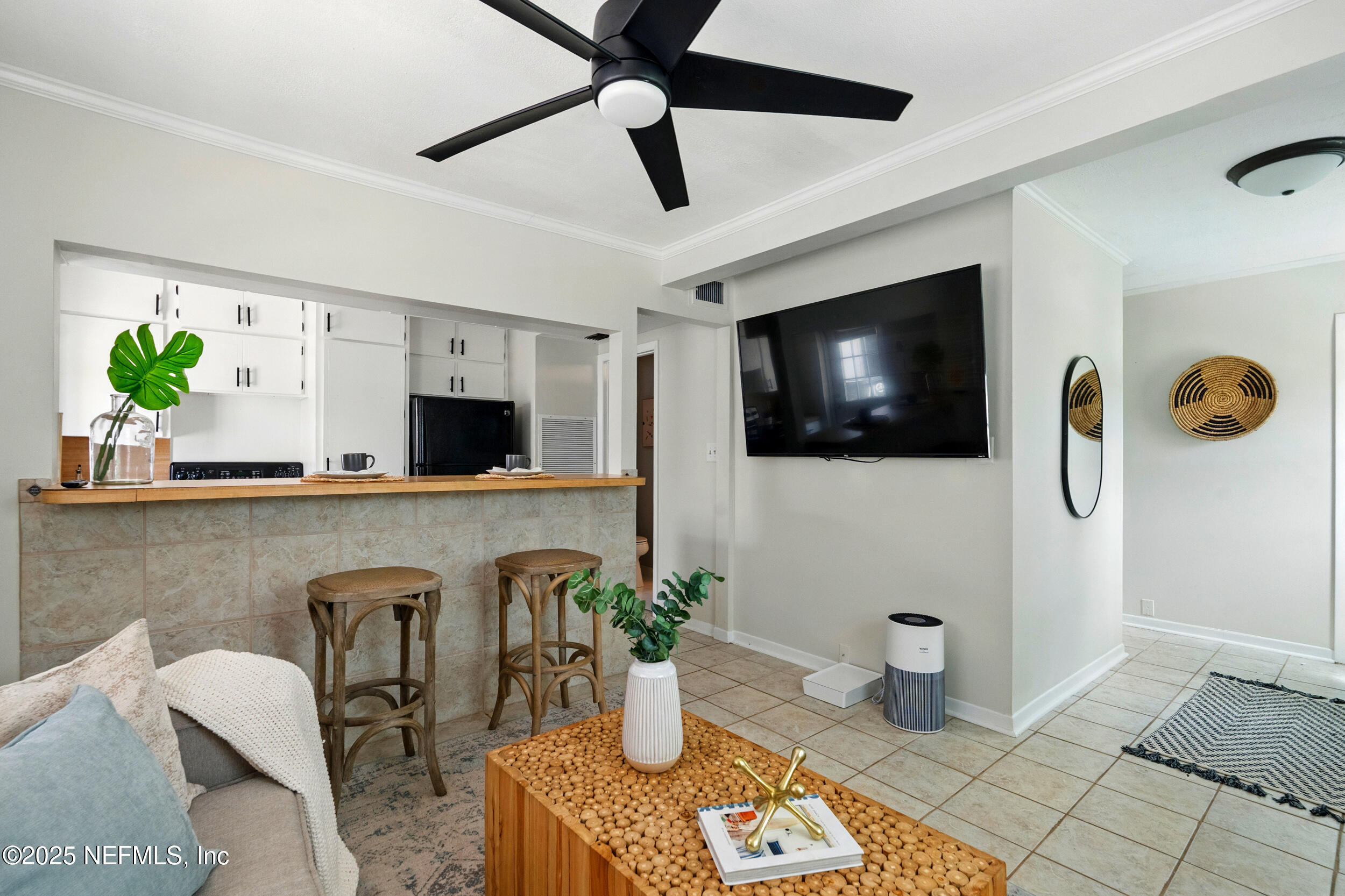 890 Beach Avenue Atlantic Beach, FL 32233 - Photo 47 of 56 ADU LIVING ROOM