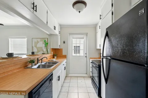 $2,995,000 | 890 Beach Avenue, Atlantic Beach, FL 32233