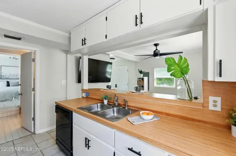 $2,995,000 | 890 Beach Avenue, Atlantic Beach, FL 32233