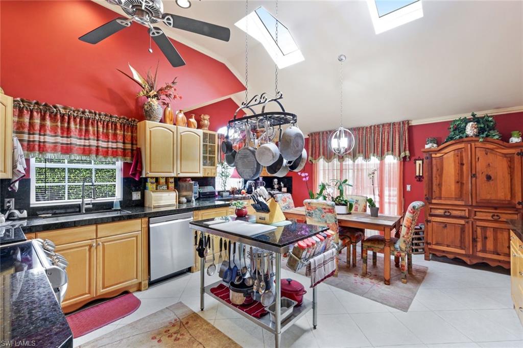 84 Valley Stream Lane Naples, FL 34113 - Photo 11 of 24 Gallery Image 11