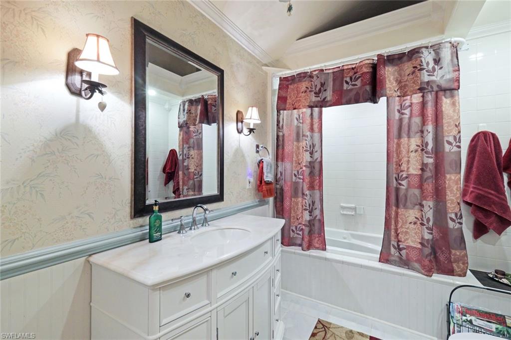 84 Valley Stream Lane Naples, FL 34113 - Photo 17 of 24 Gallery Image 17