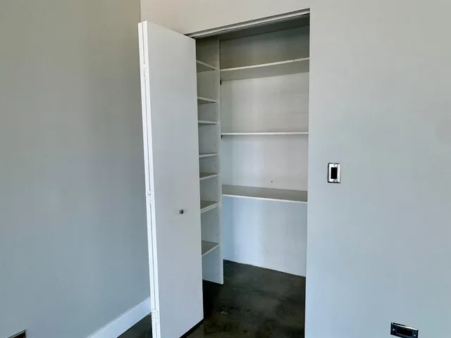 $3,200 | 313 Northeast 2nd Street, Unit 703, Fort Lauderdale, FL 33301