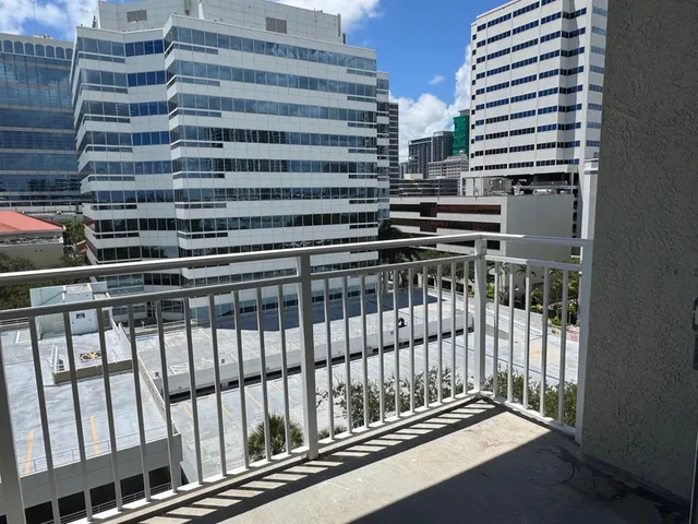 $3,200 | 313 Northeast 2nd Street, Unit 703, Fort Lauderdale, FL 33301