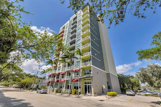 $3,200 | 313 Northeast 2nd Street, Unit 703, Fort Lauderdale, FL 33301